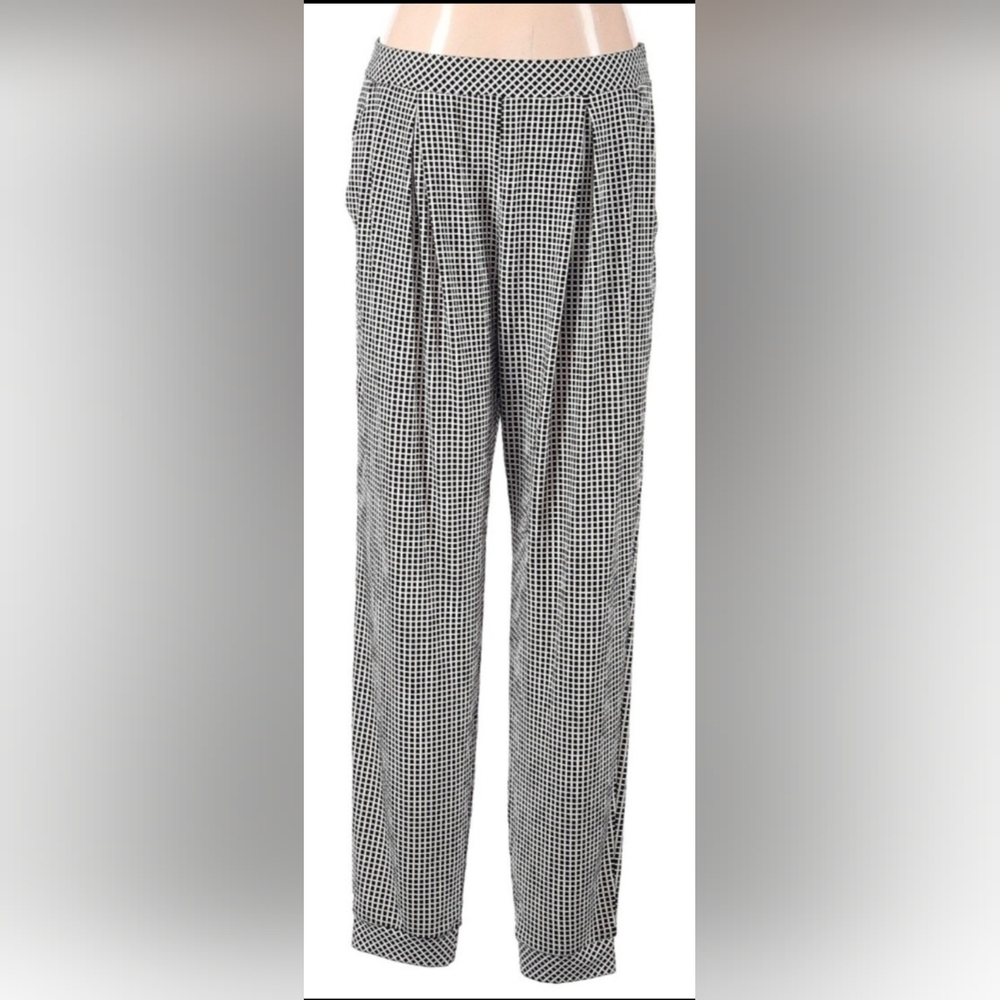 Express dress pants  size medium